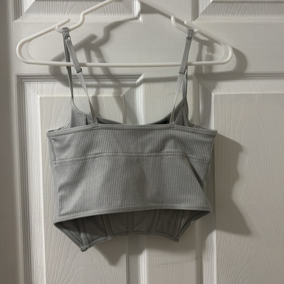 Hollister going out top - Picture 2 of 2